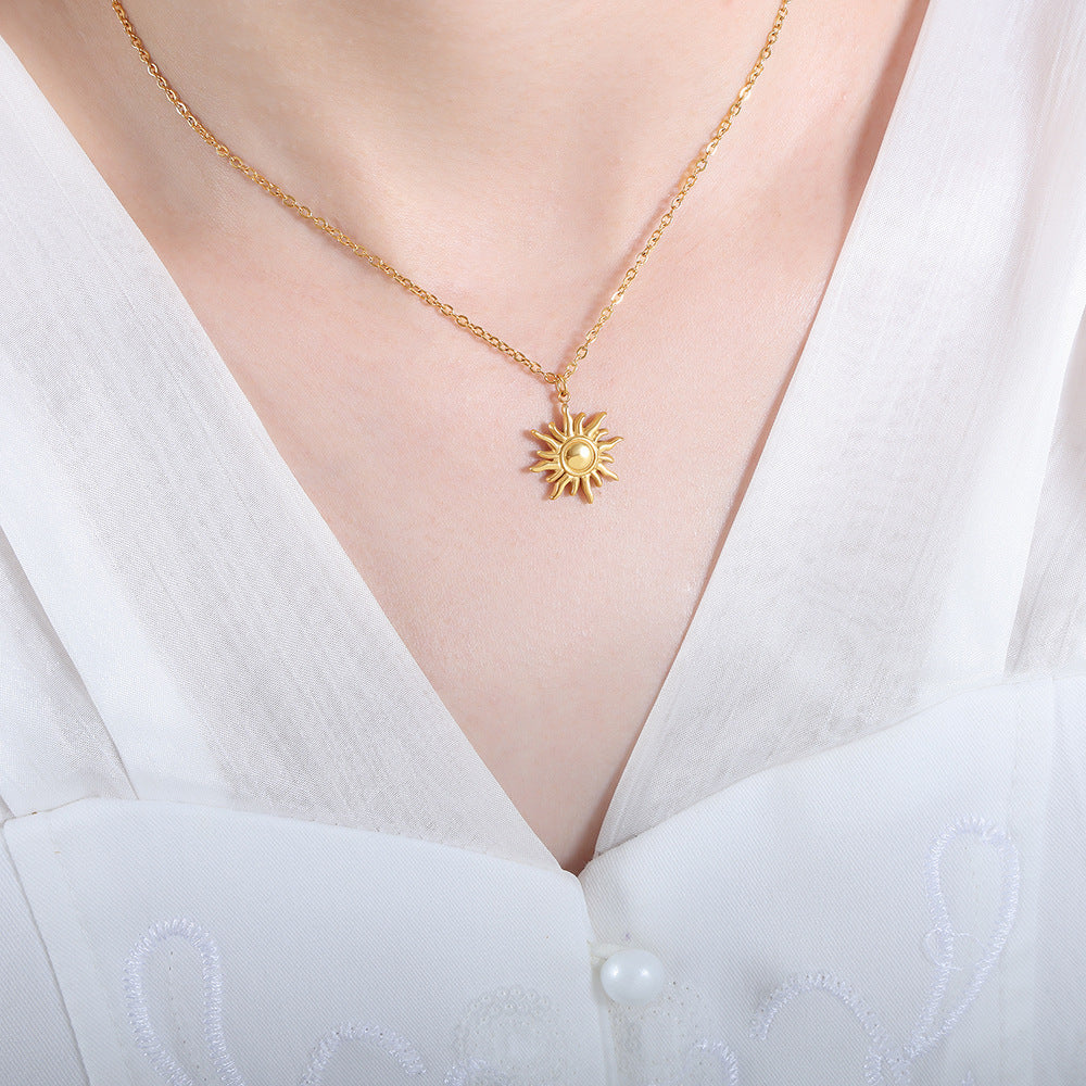 Eliora - Gold Sun Necklace