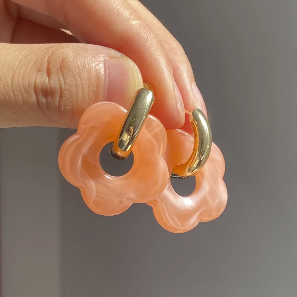 Florella – Elegant Resin Flower Hoops