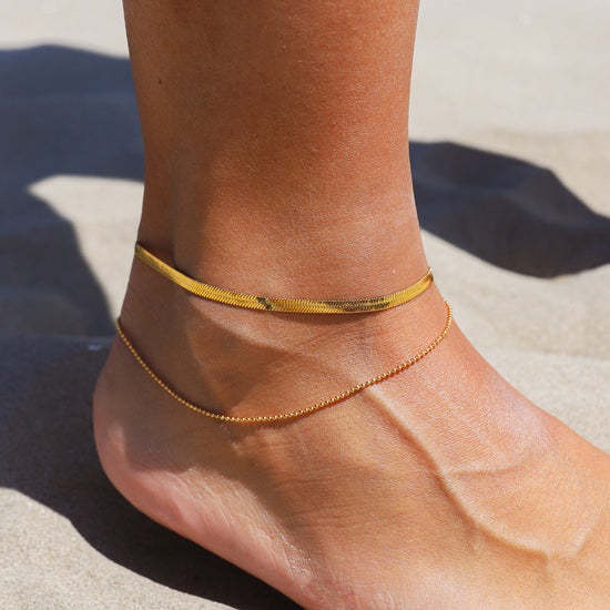 Frida – Golden ankle chain